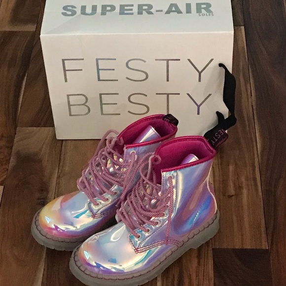 festy besty boots